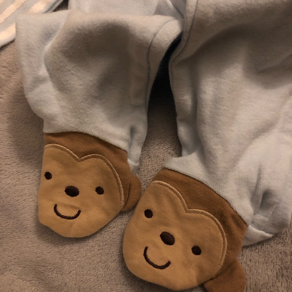 Carter’s Long Sleeve Monkey Set - Picture 3 of 4